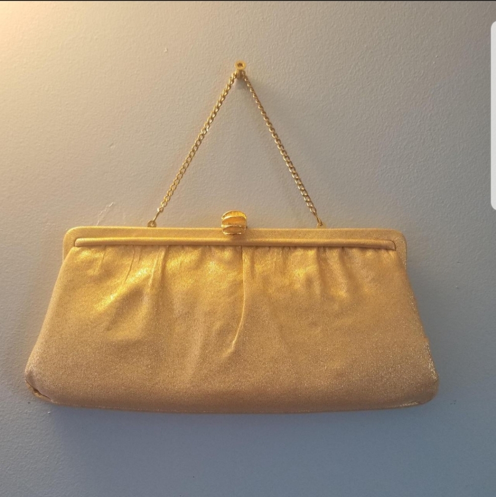 1950's Gold Lurex Clutch/Chain Handle Purse W/ Coin Purse By L & M After 5